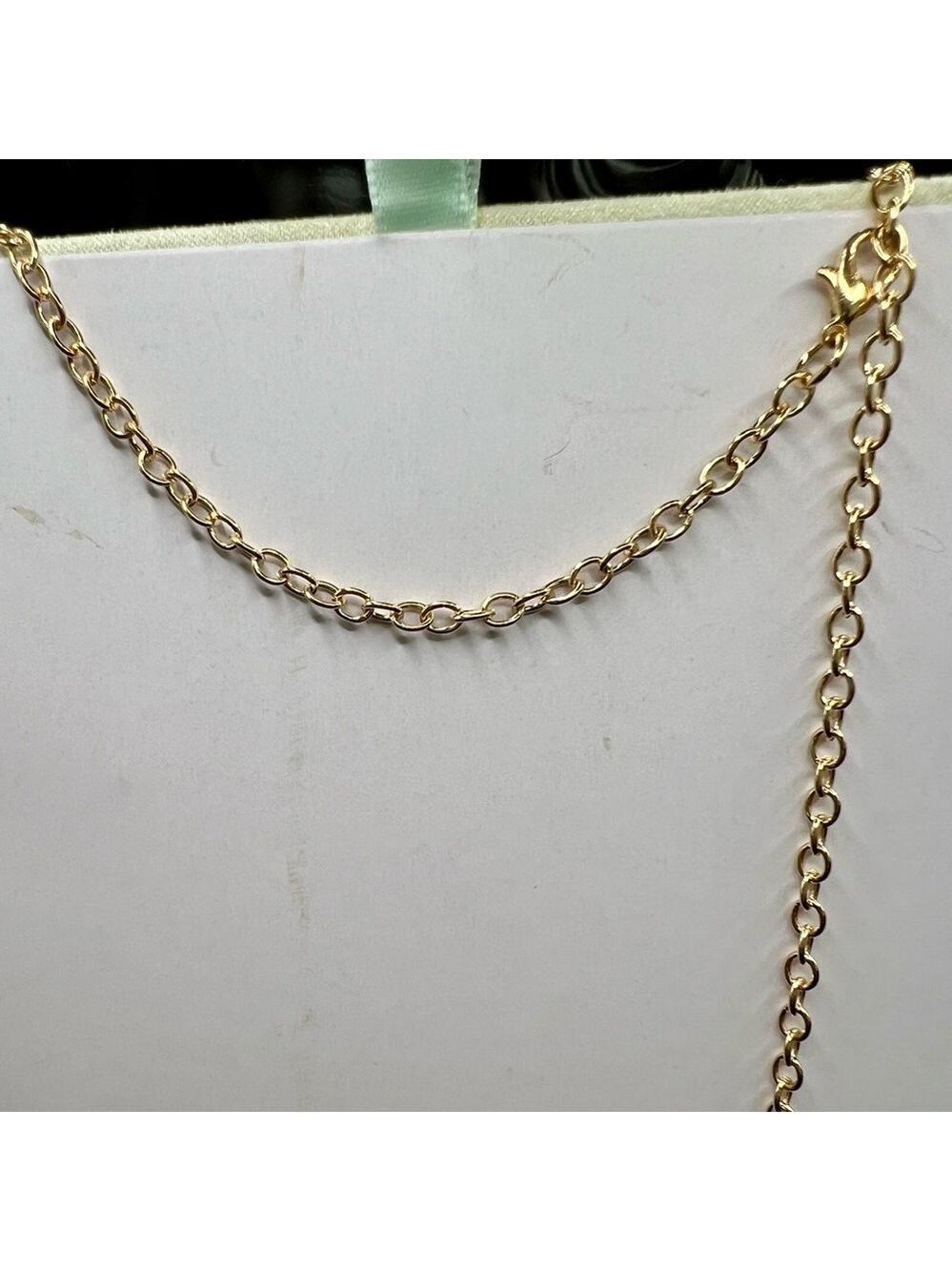 🎉HP🎉New Vintage Inspired Gold Tone Crystal & Zircon Necklace and Earring Set - Picture 13 of 14